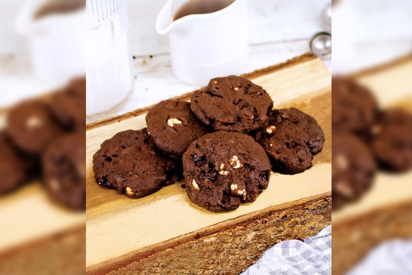 Read more about the article Chocolate Cranberry Cookies