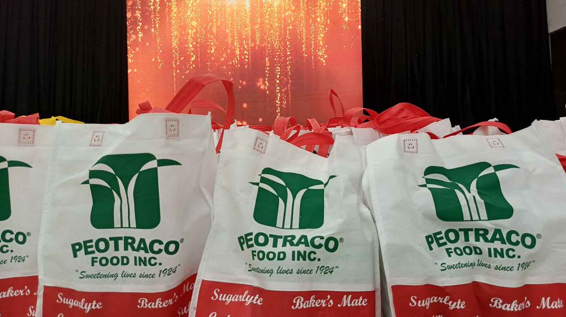 You are currently viewing Valeri and Christina Meet and Greet